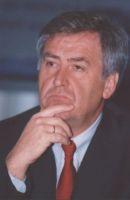 <b>...</b> sich vor Schw.-Rst. von 4 auf 5 Millionen Euro, so <b>Herbert Löffler</b>. - versicherung_loeffler_vorstand