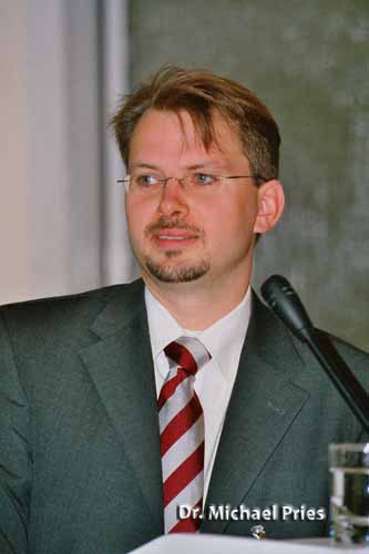 Dr. Michael Pries