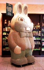 großer Osterhase aus Schokolade (Foto:Narazny-Rech)