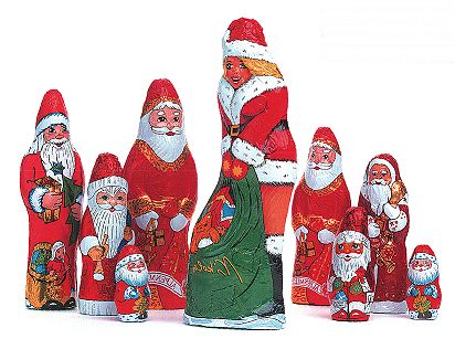 Schokoladen Weihnachtsmänner und Frauen