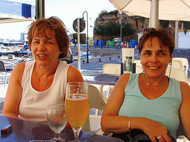 Touristinnen in Lamettla del Mar