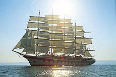 Royal Clipper im Gegenlicht